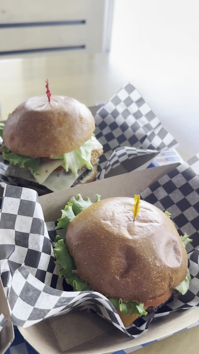 Boardwalk Burgers - Scarborough, photo 3