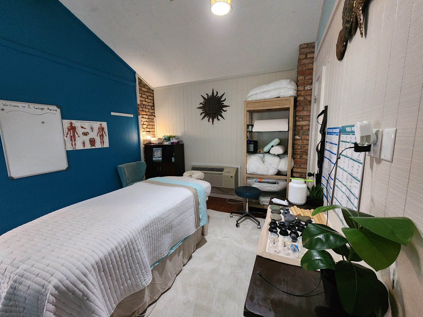 A Twilight Massage, photo 2