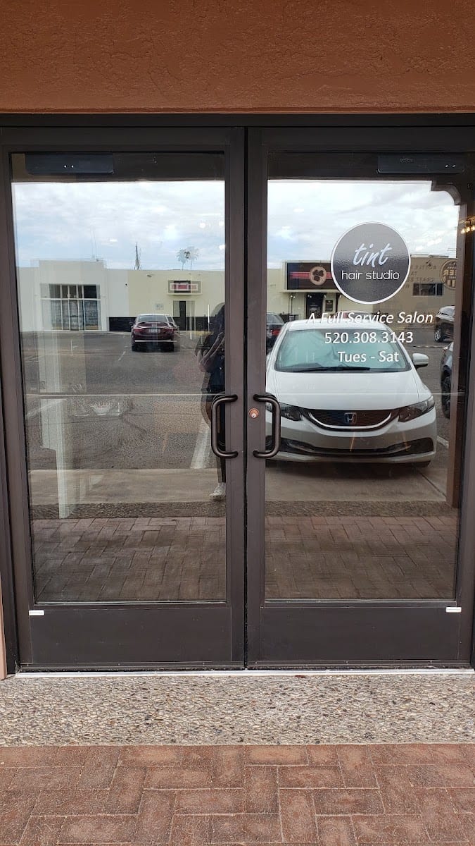 Tint Hair Studio