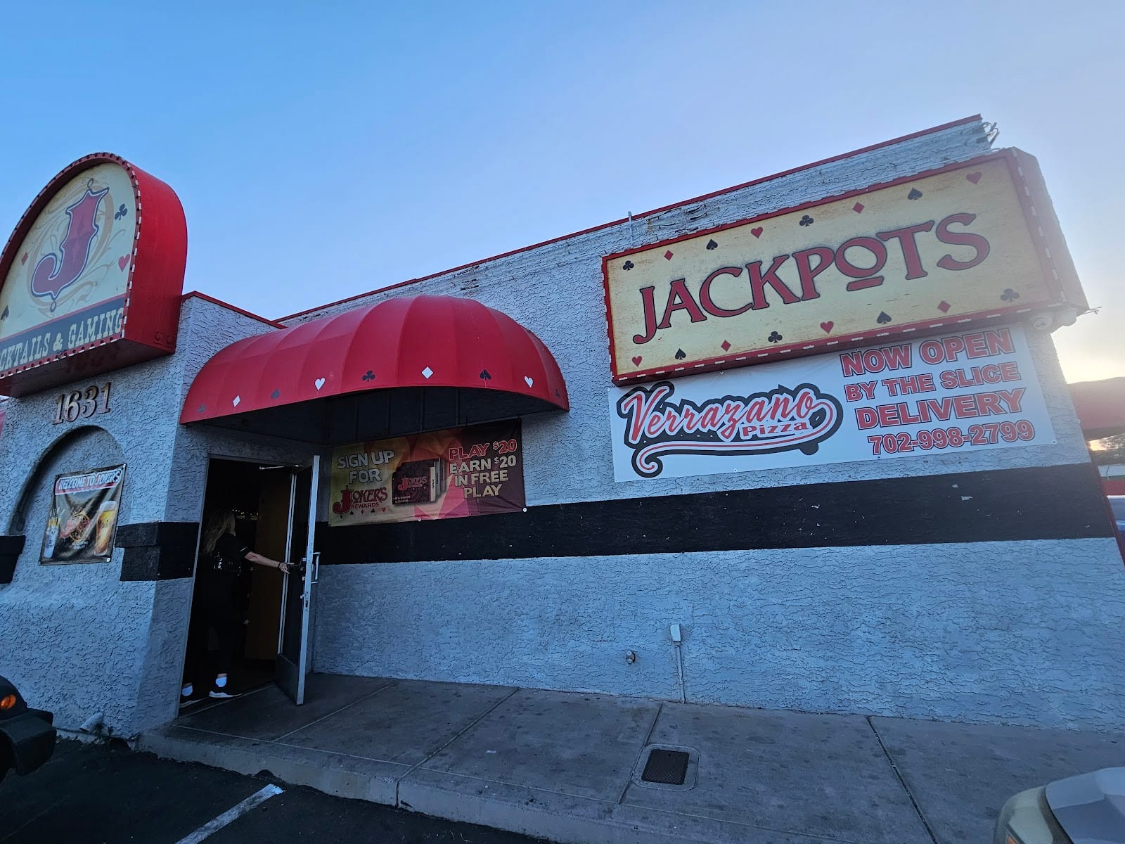 Joker's Bar & Grill, photo 3