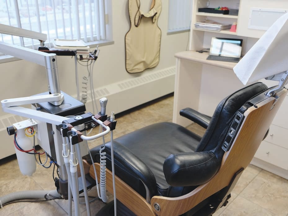 Dr. Raymond Tsang (Radiant Dental Centre)