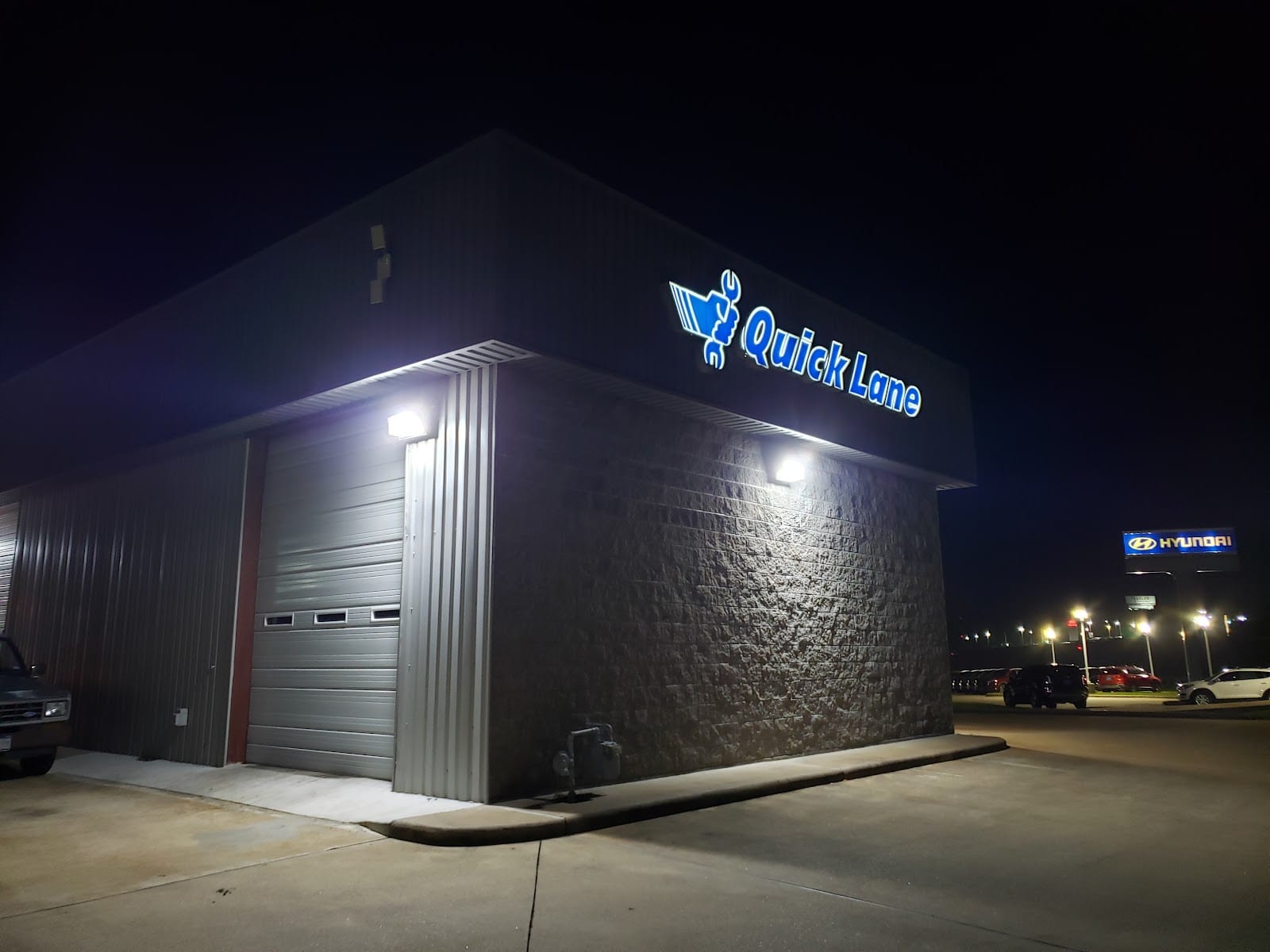Quick Lane at Appel Ford in Brenham Texas, photo 2