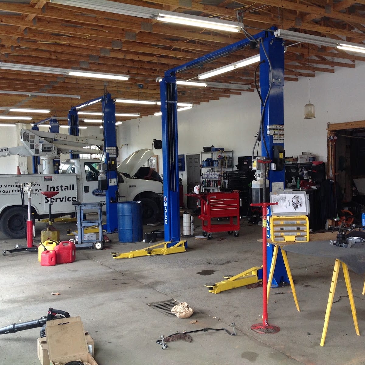 Matt Lloyd Auto Service