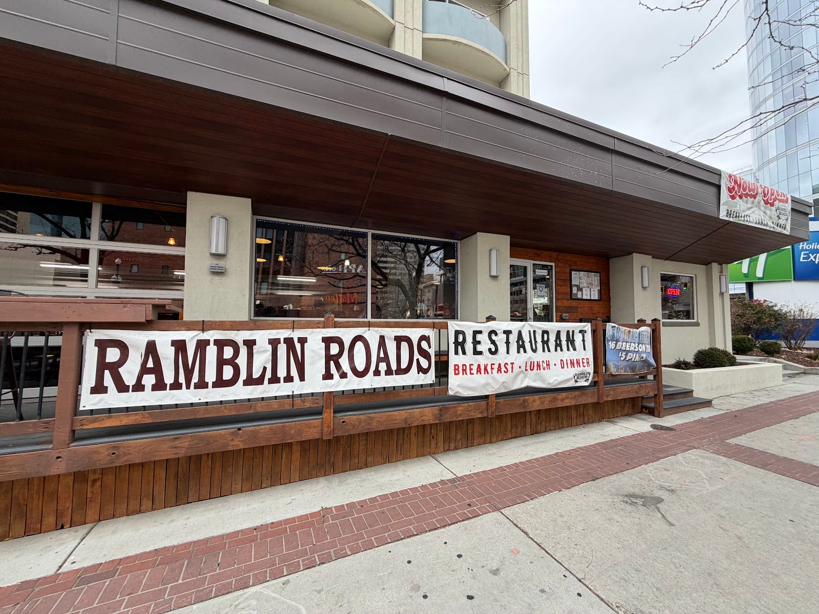 Ramblin Roads, photo 2