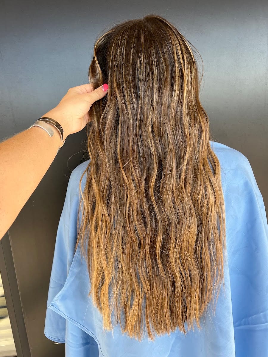 Luminous Locks Beauty Salon, photo 4