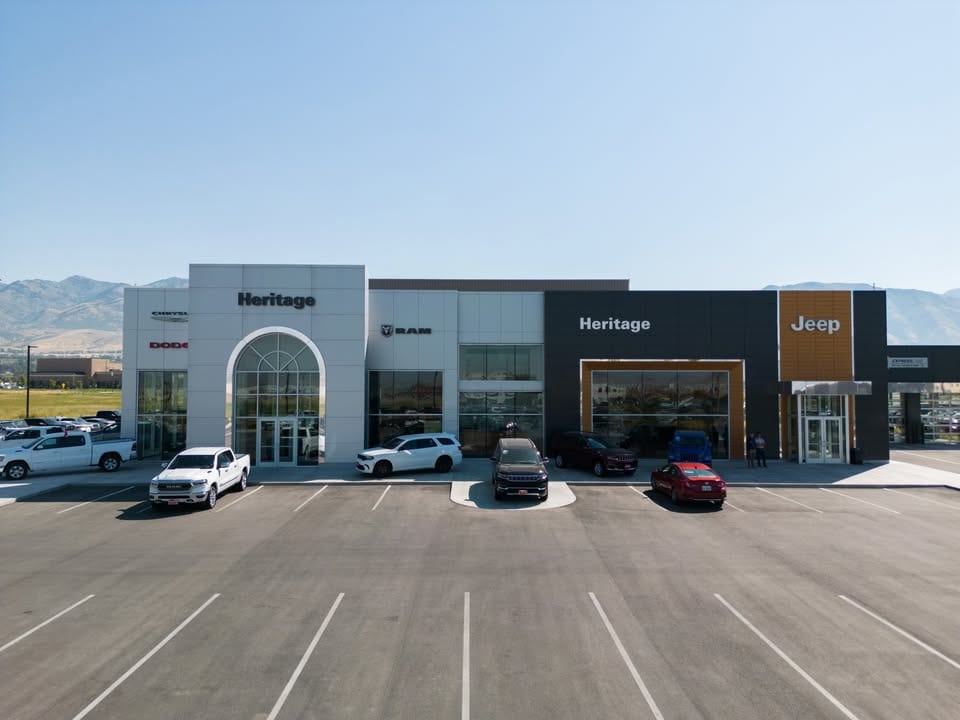 Heritage Chrysler Dodge Jeep Ram of Logan, photo 2