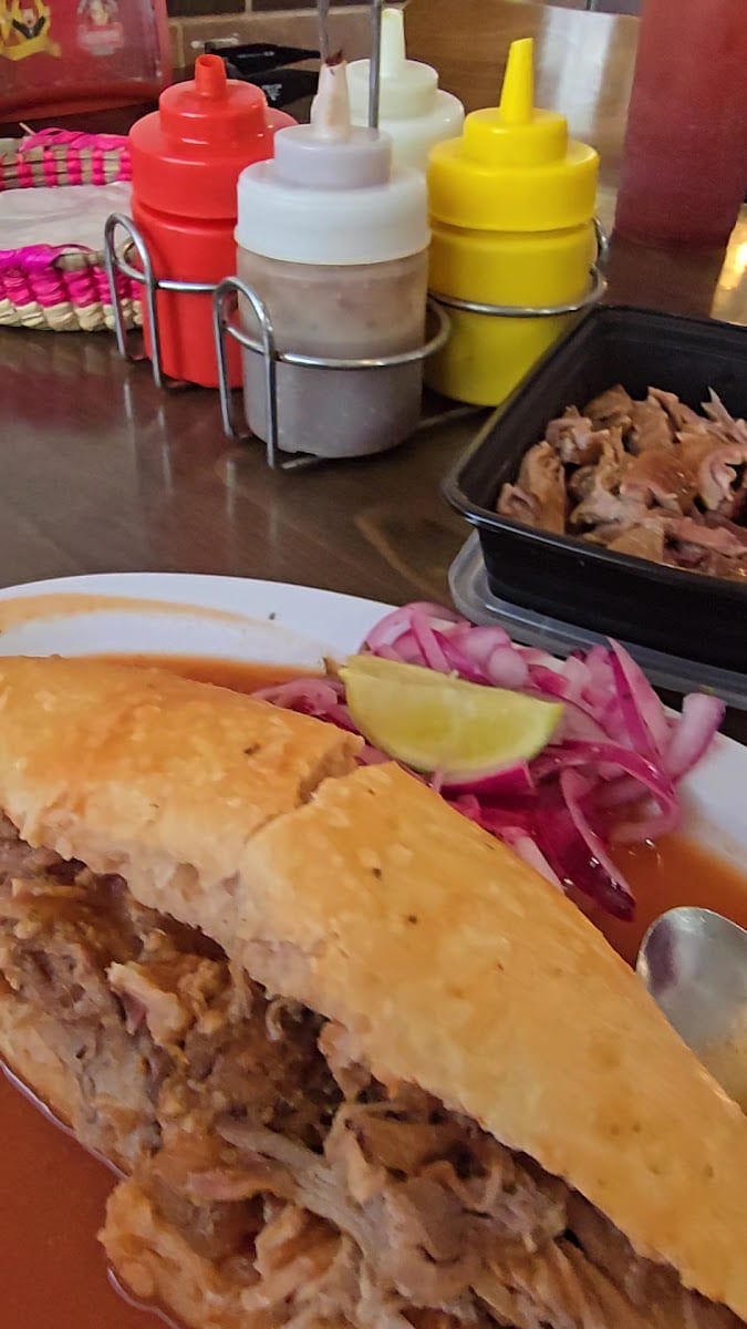 Carnitas y Tortas Ahogadas Guadalajara, photo 2