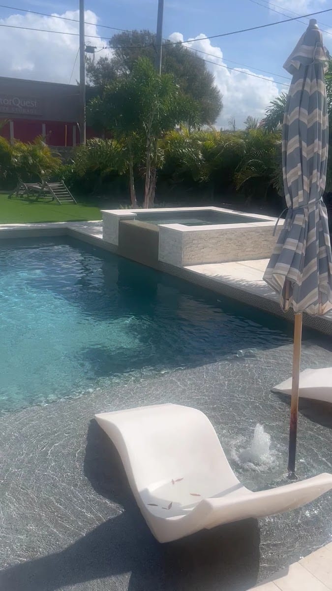 Pool Sharks of Tampa Bay, photo 3