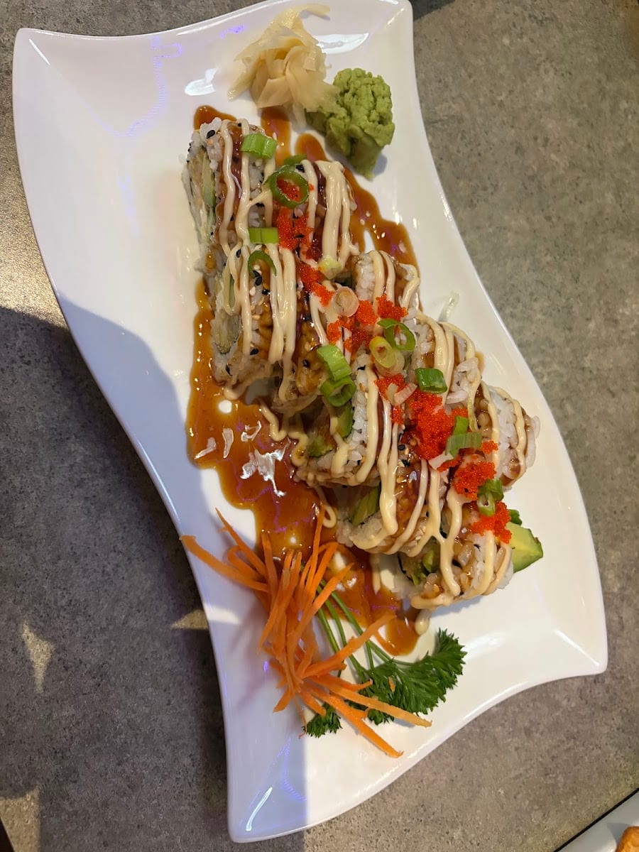 Chef Sake's | Restaurant and Sushi Bar