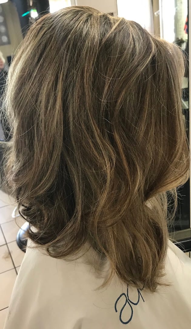 Hair by Diana in Bella Mia, photo 3