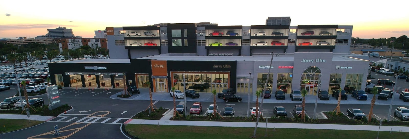 Jerry Ulm Chrysler Dodge Jeep Ram Service Center, photo 2
