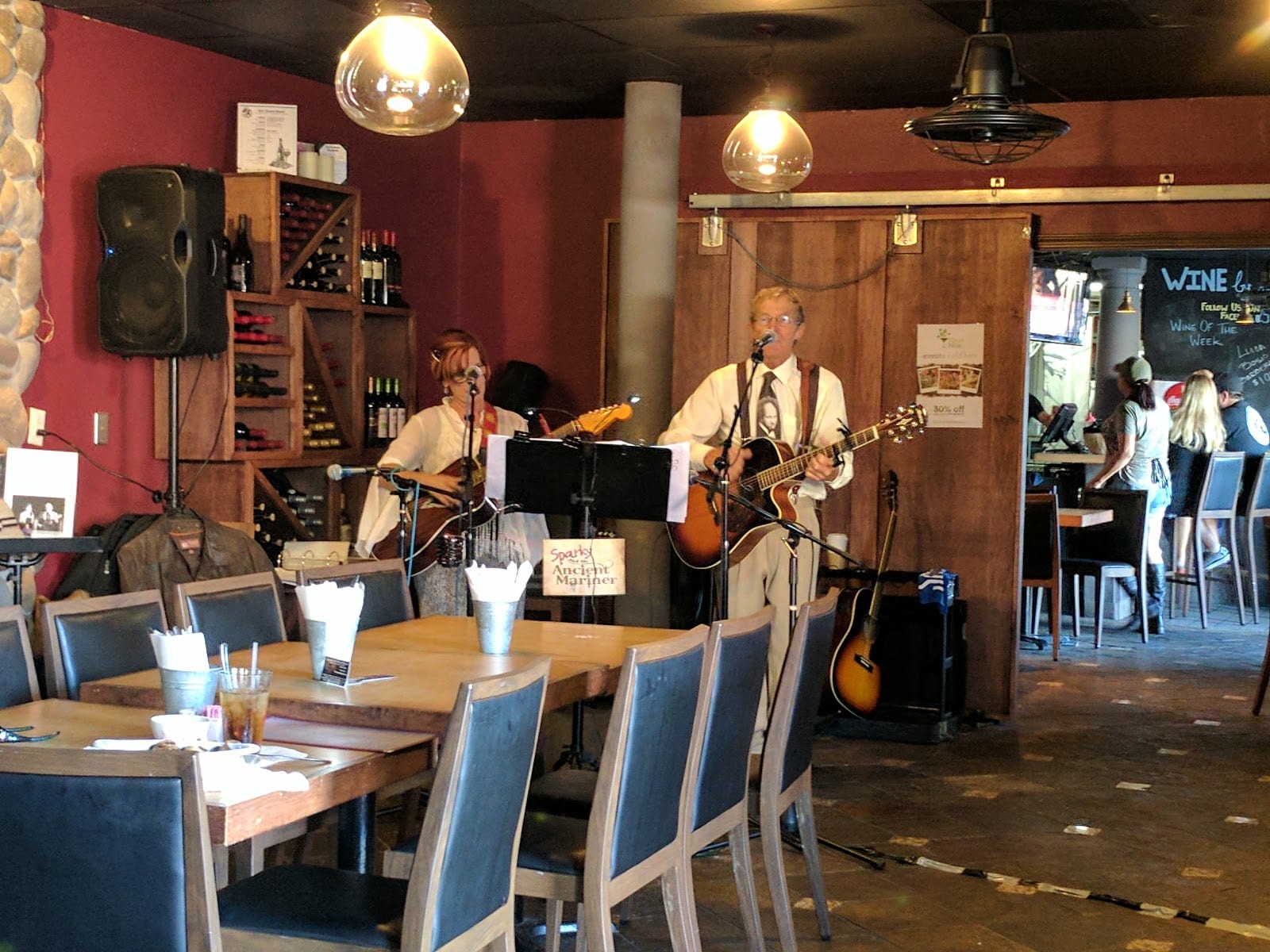 Dempsey's Beachside, photo 4