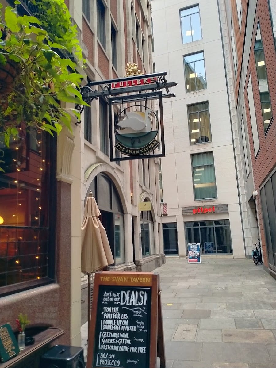 The Swan Tavern, EC3, photo 3