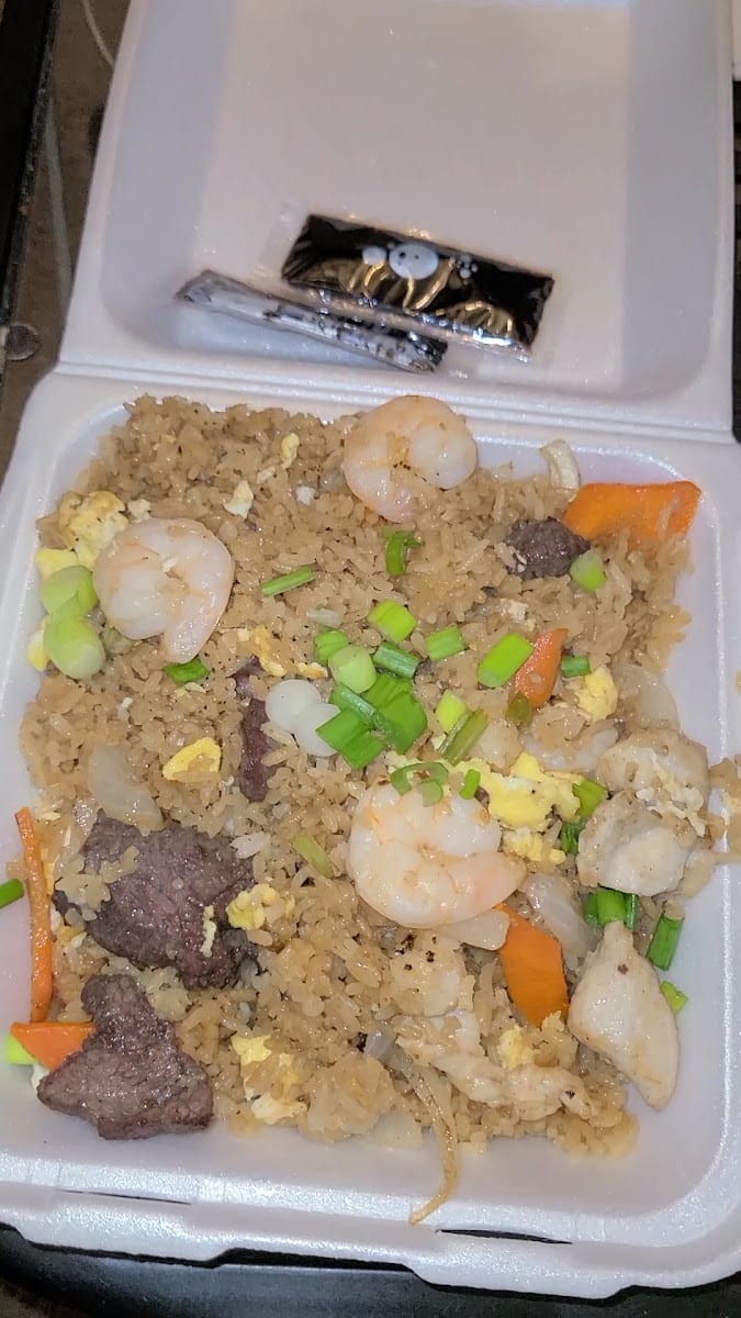 Uncle Chien's Chinese and Thai Restaurant, photo 2