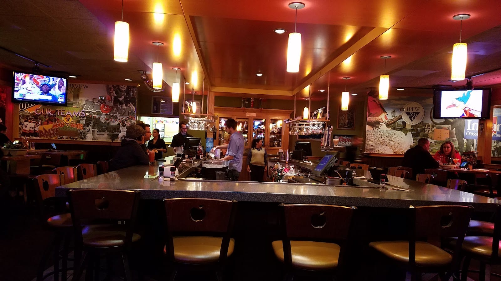 Applebee's Grill + Bar