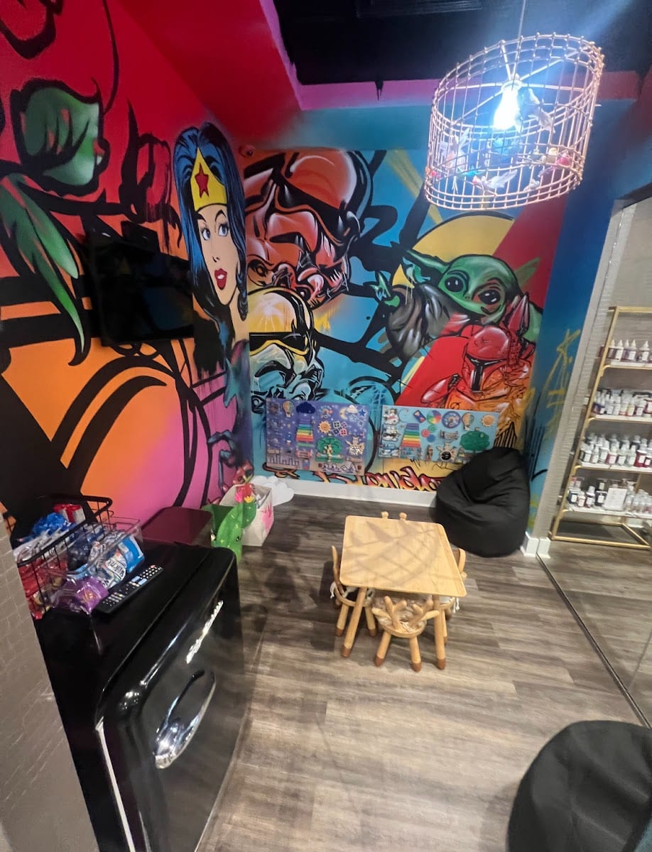 Bubbles and Blowouts Beauty Lounge, photo 4