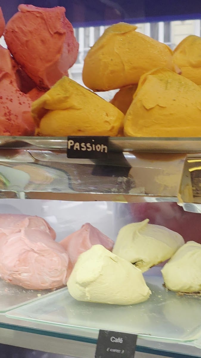 Bertrand’s, photo 3