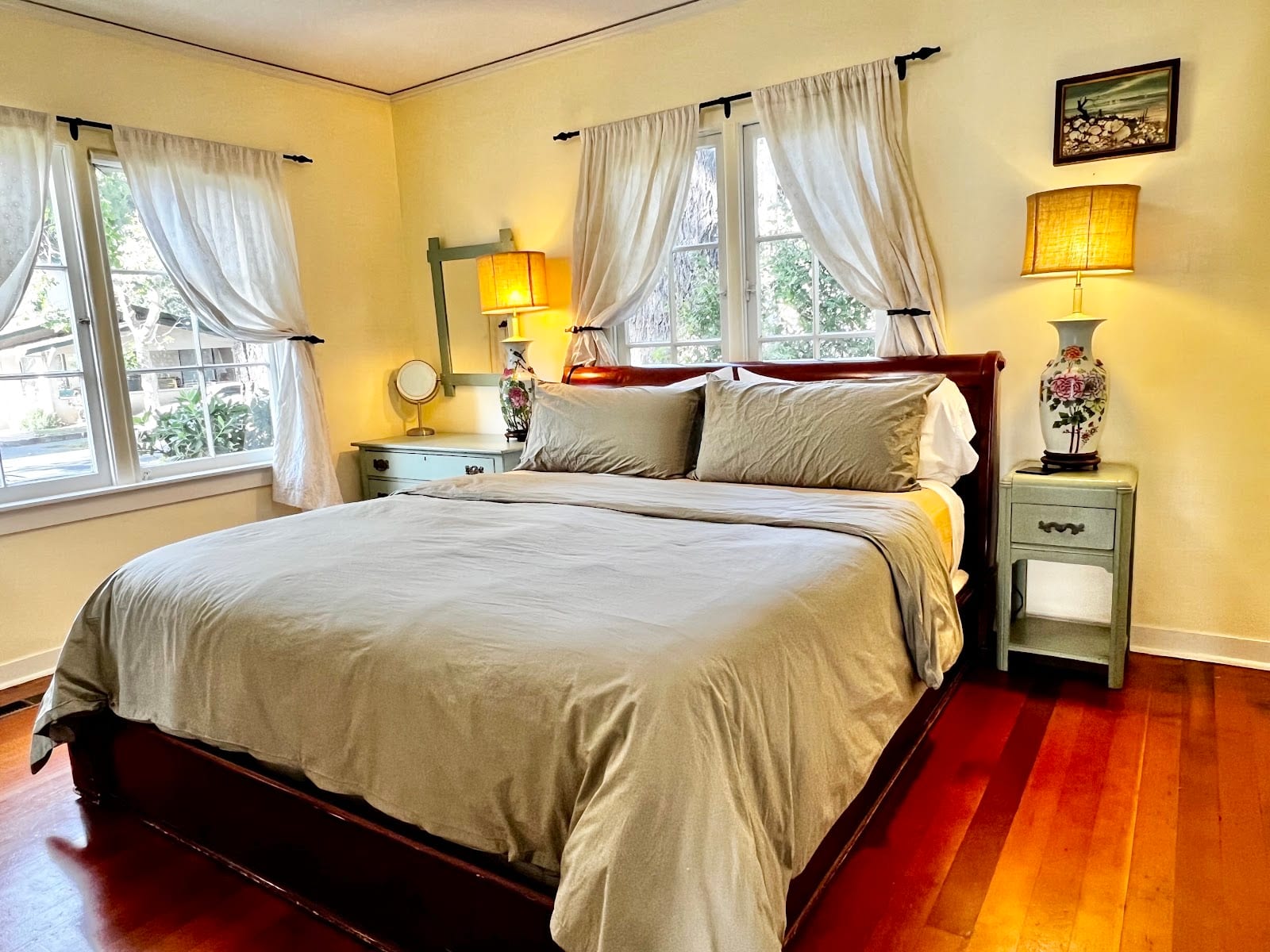 Napa Yellow House Vacation Rental