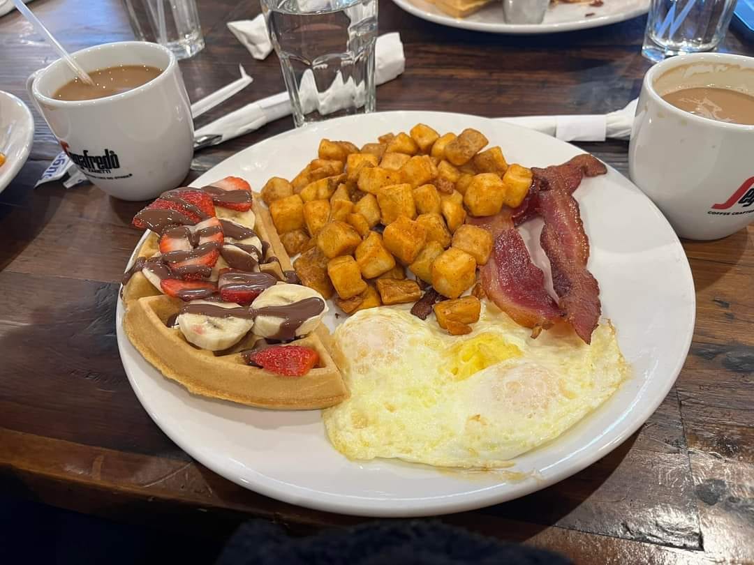 Roanoke cafe By Club 51, photo 4