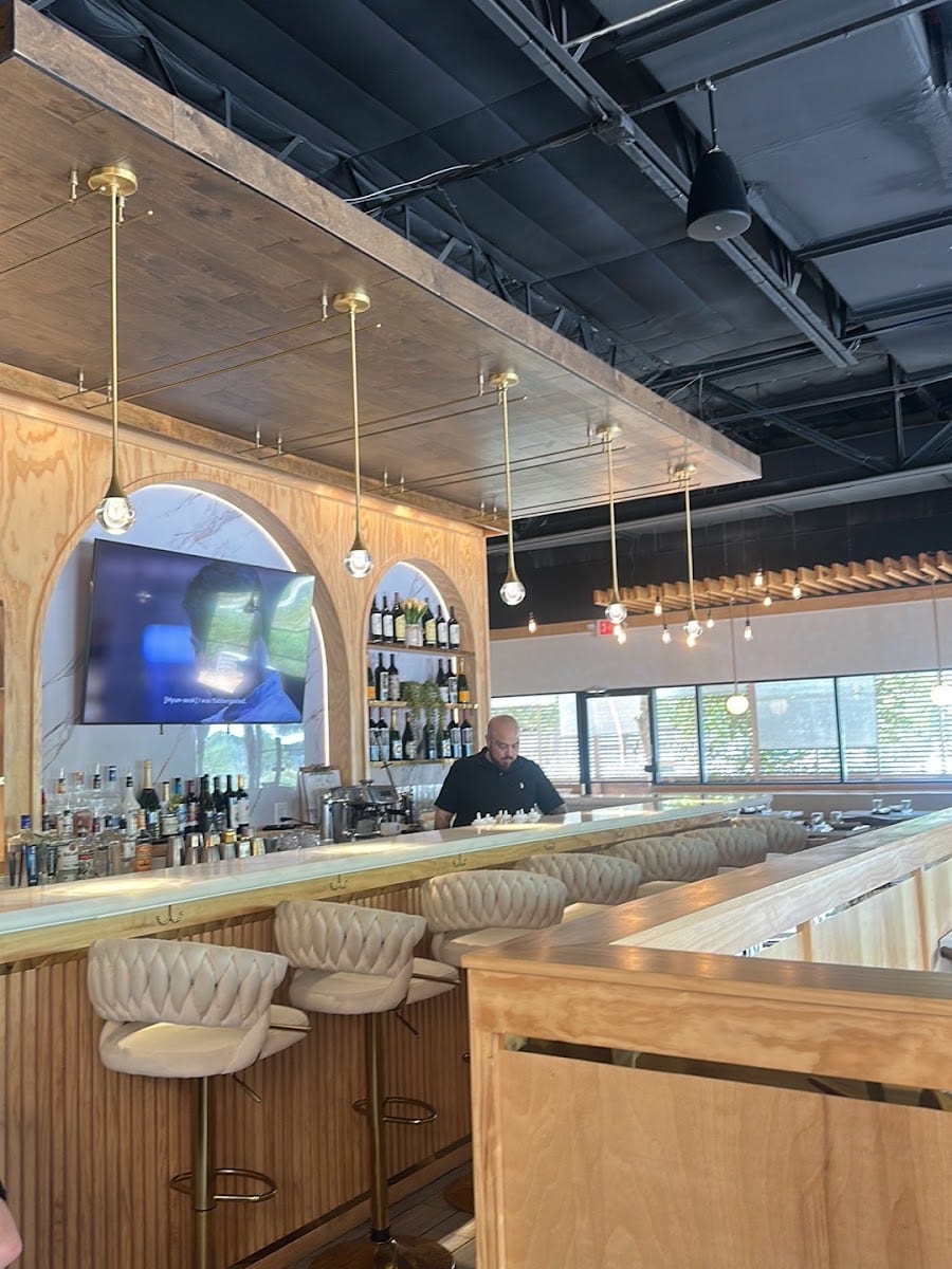 Thai Tapas (Thai Japanese Sushi Bar)