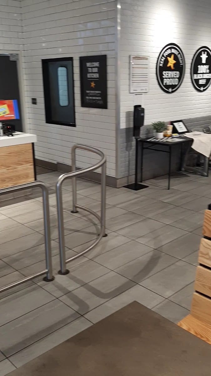 Hardee's, photo 3