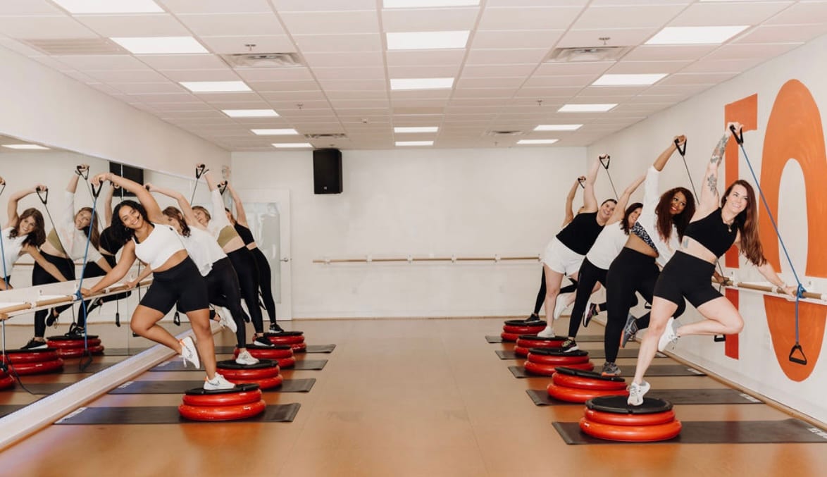 Full Out Barre, photo 2