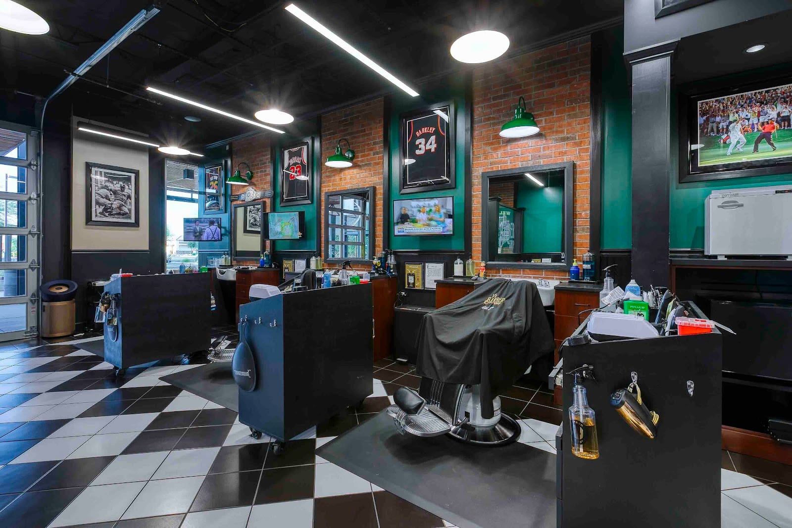 V's Barbershop - Old Town Scottsdale