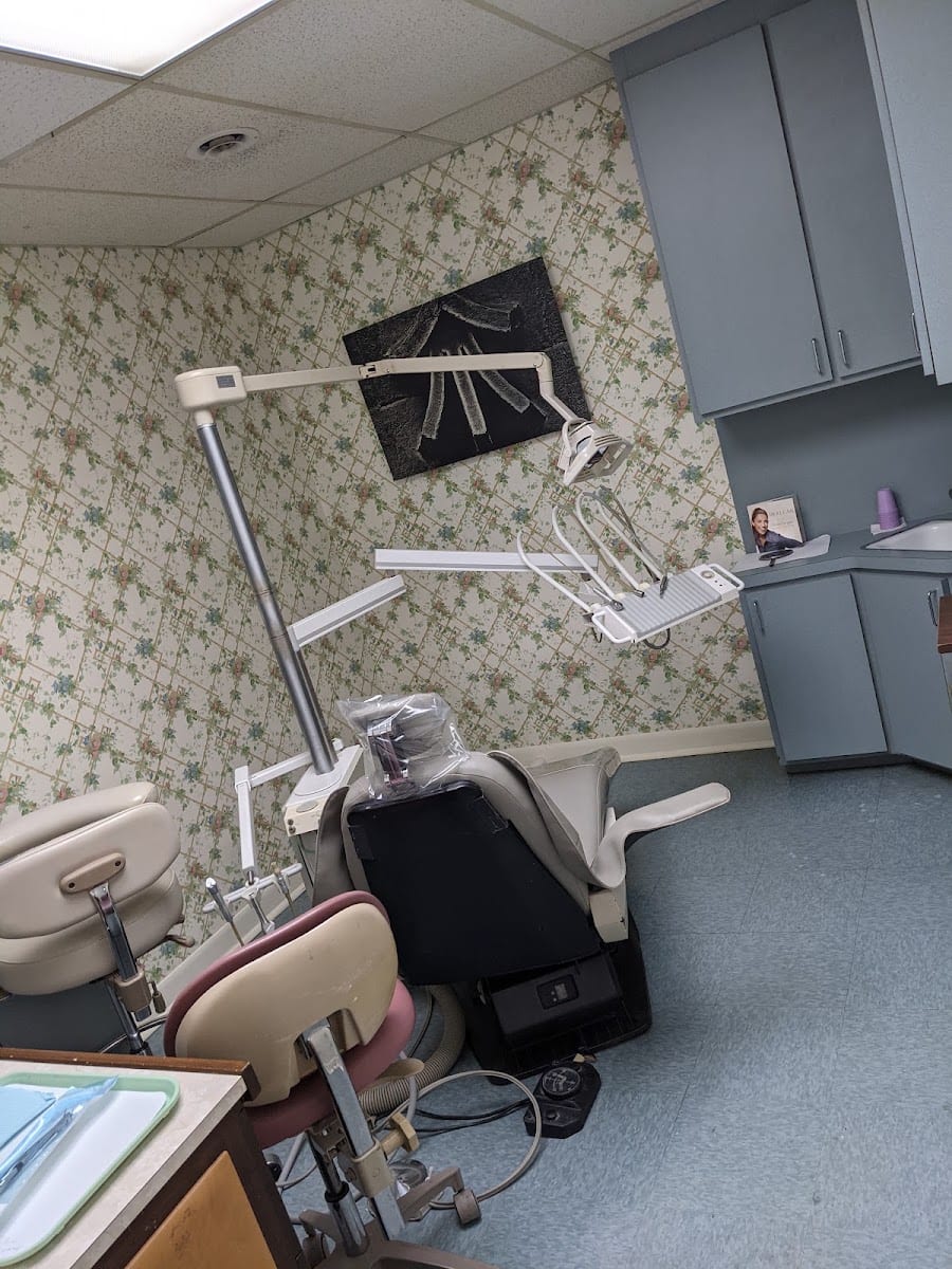 Robert Marroquin Dentistry: Robert Marroquin DDS, photo 4