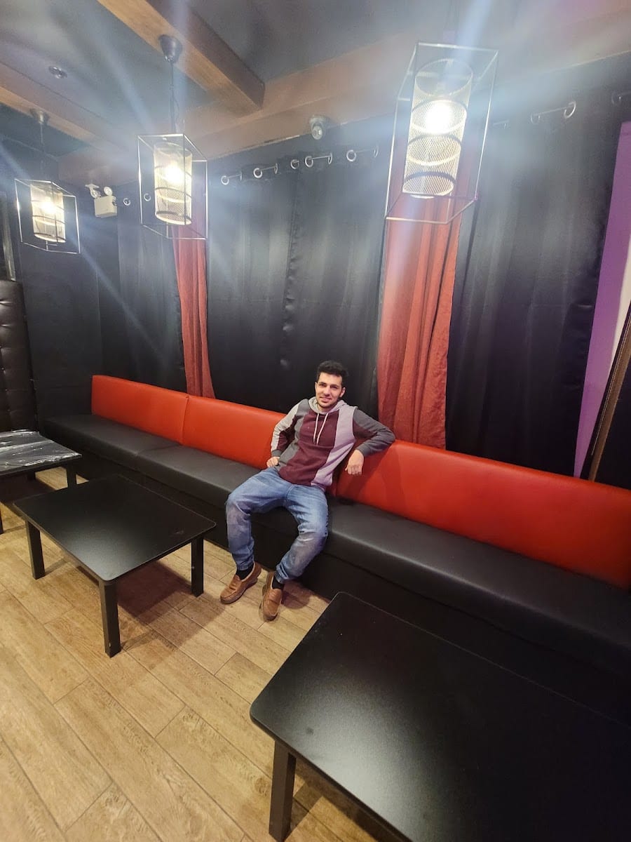 Oasis Cafe & Lounge, photo 3