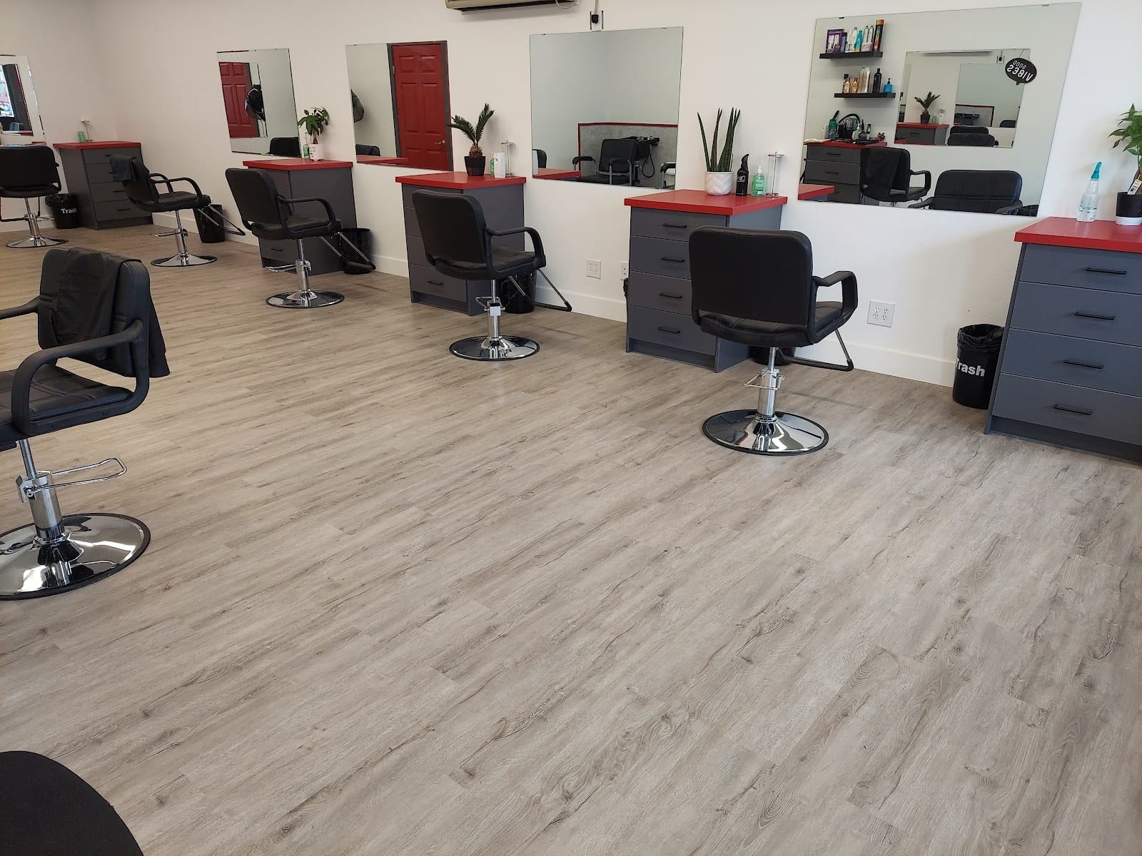 Kirsch Kutz Salon