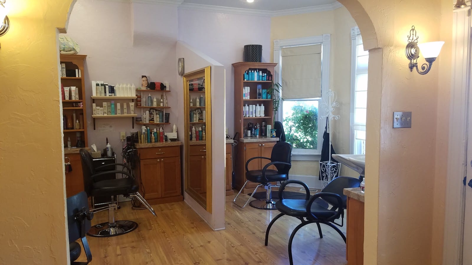 Reflections Salon ✂