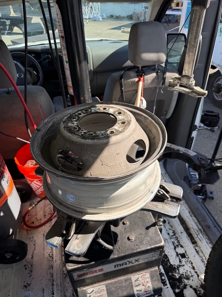 Mobile tire service