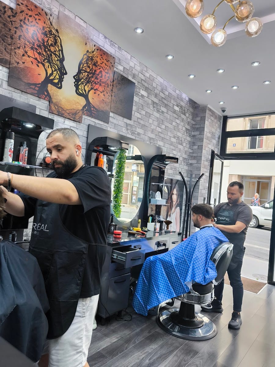 Barbier 9 ème MAESTRO BARBER Salon de coiffure pour homme et femme