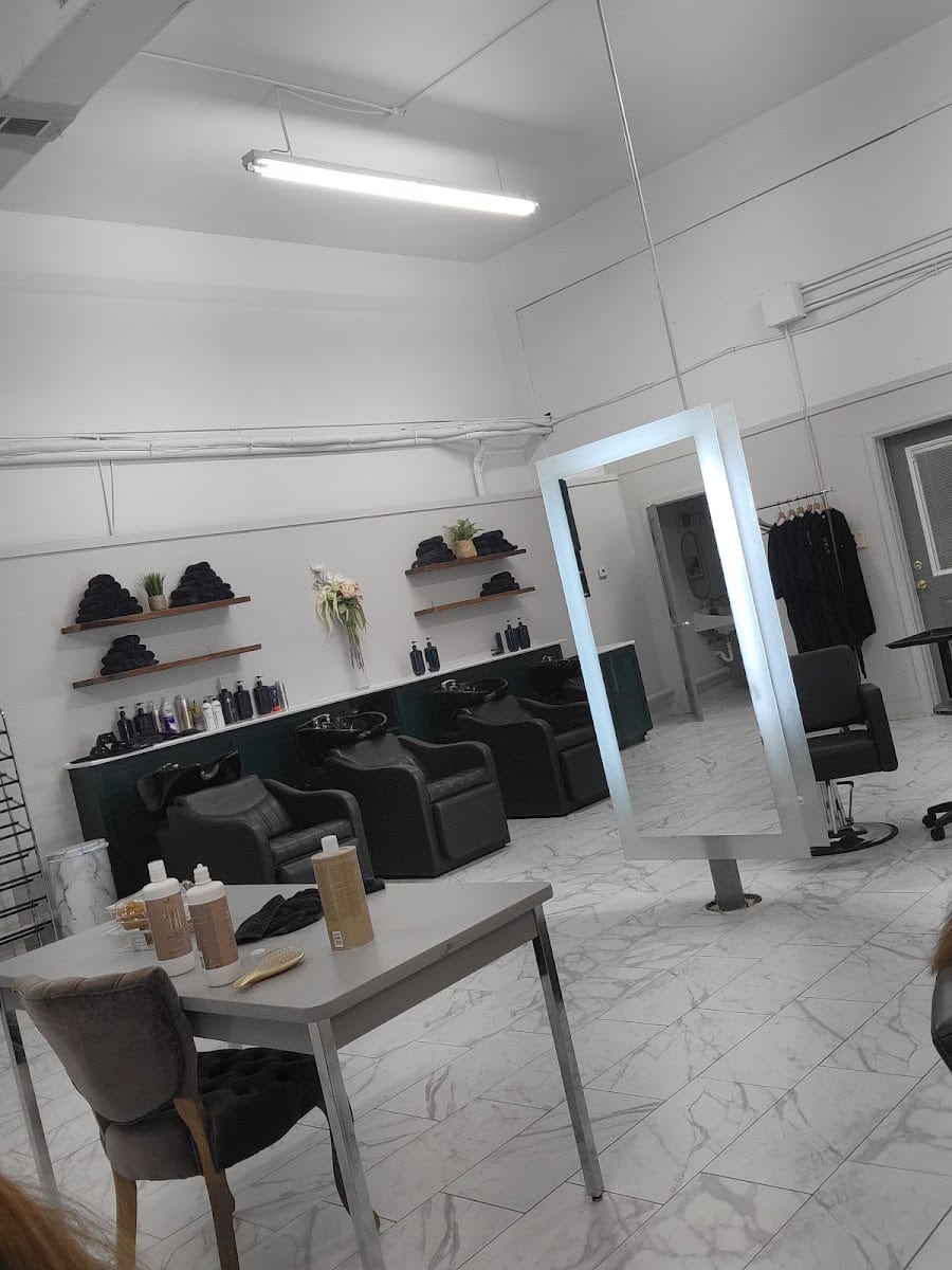 The pHb Hair Salon