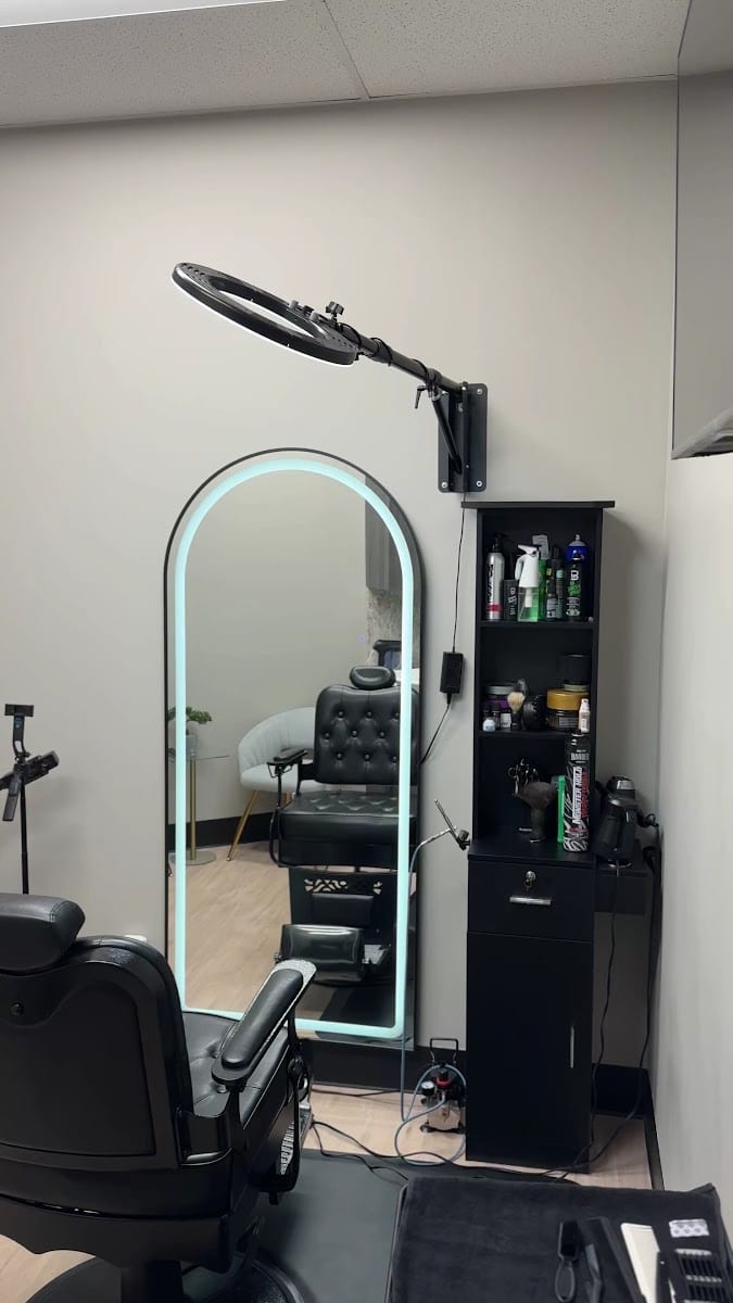 Luis Barber Studio, photo 4