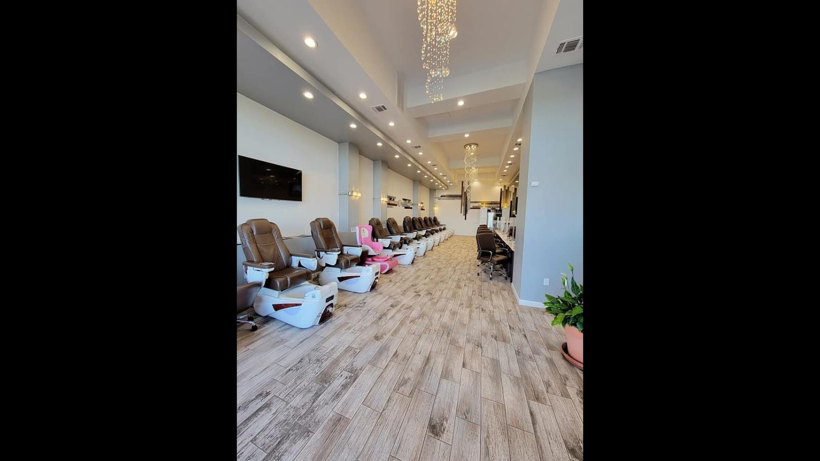 Indulge Nail Bar, photo 2