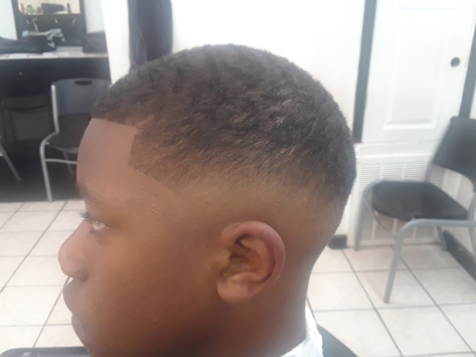 Raymond's Barber Shop, photo 2