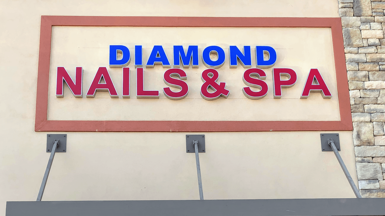 Diamond Nails, photo 2