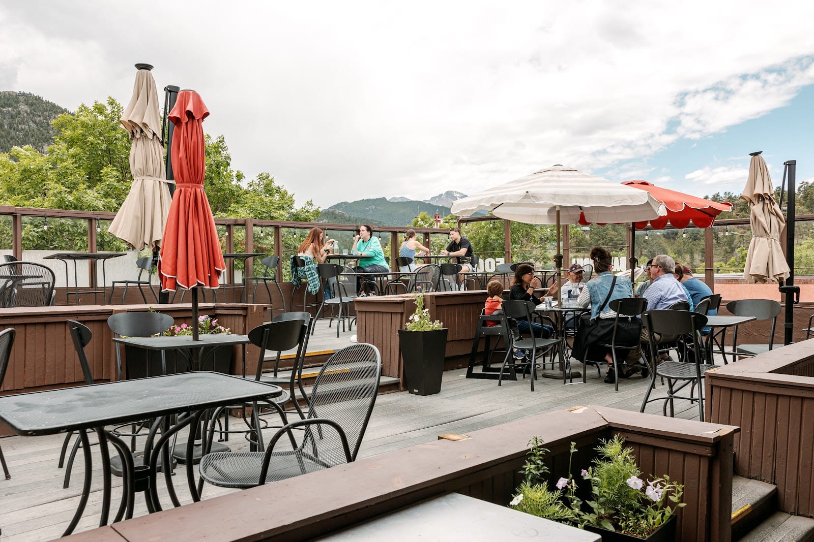 Antlers Rooftop Tavern, photo 3
