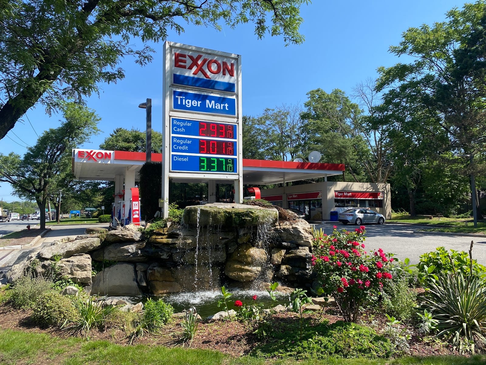 Exxon, photo 2