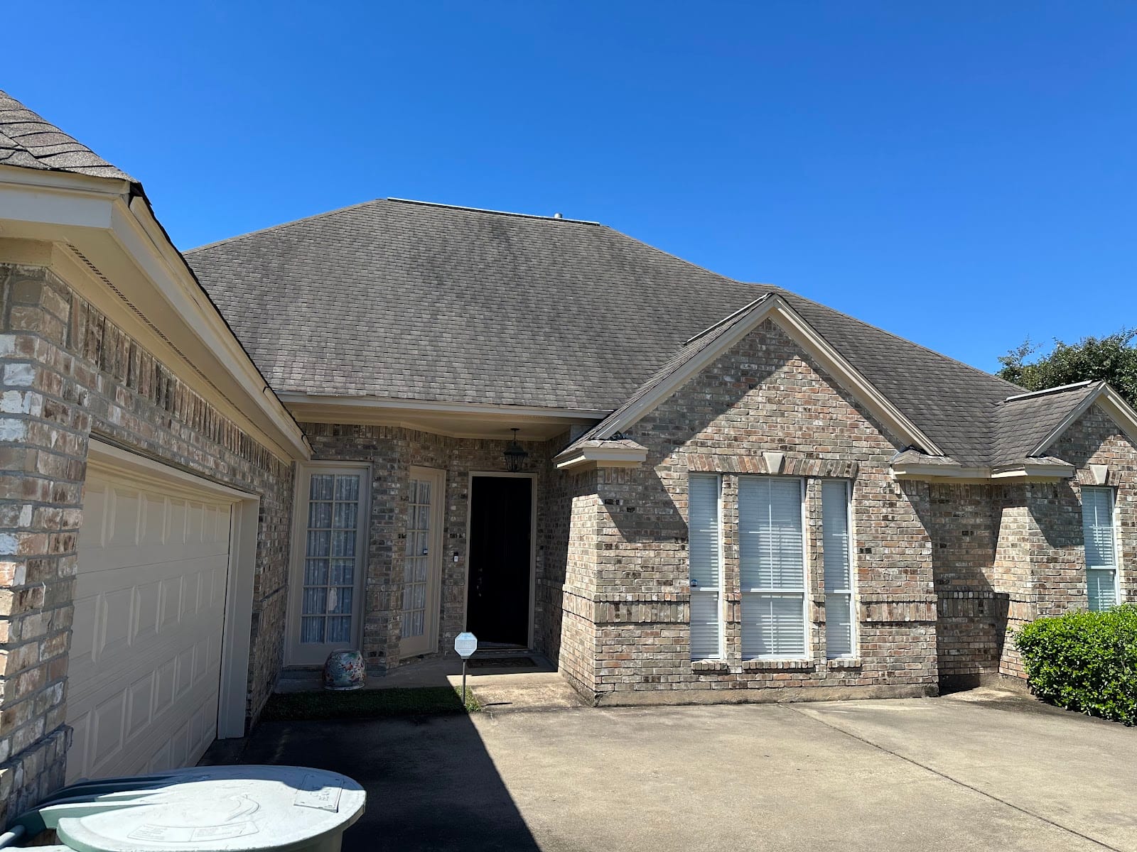 RE/MAX ONE Beaumont, TX Vivian Todd, photo 3