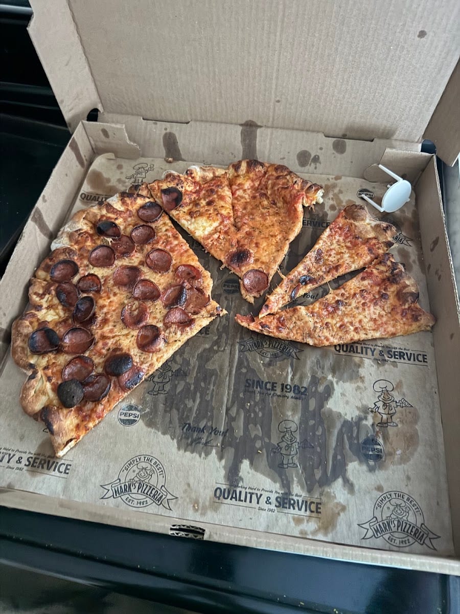 Mark's Pizzeria, photo 3