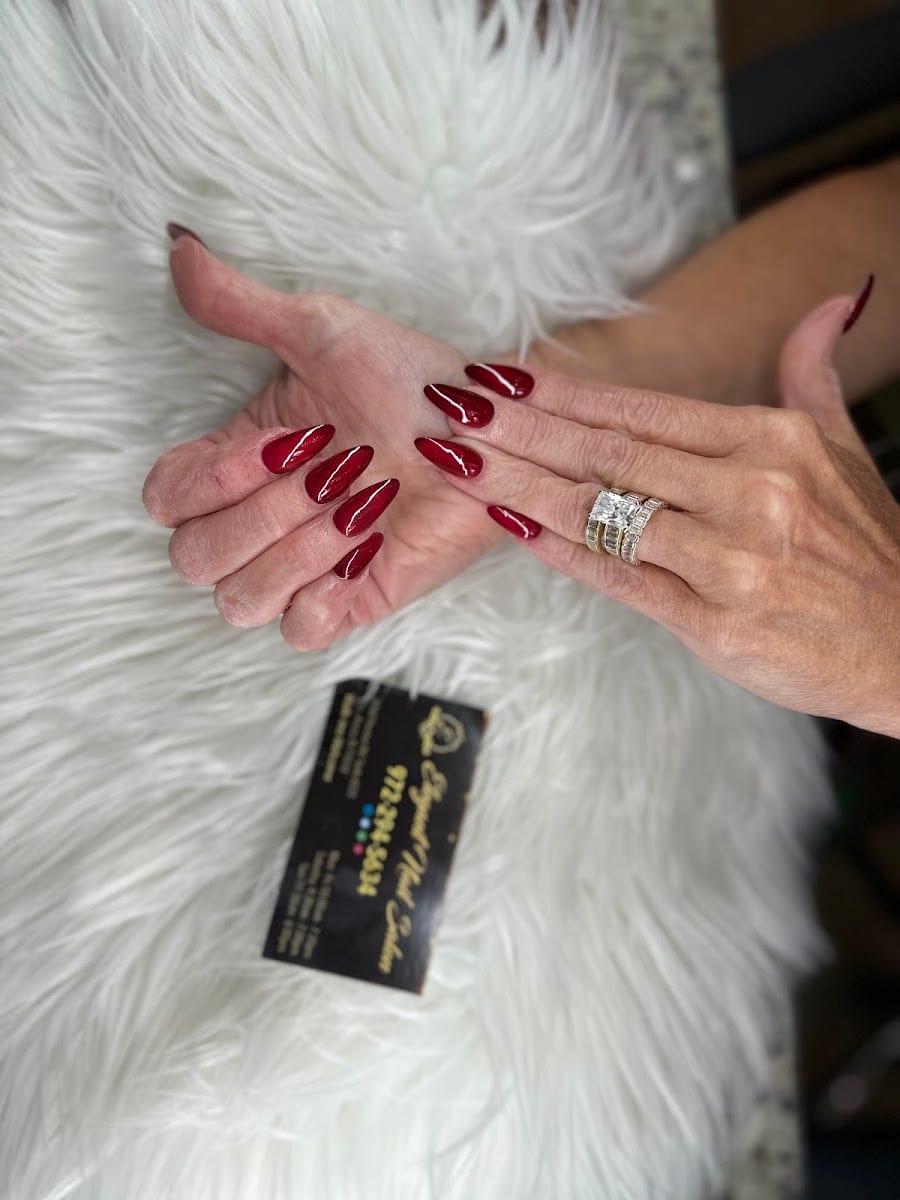 Elegant Nail Salon