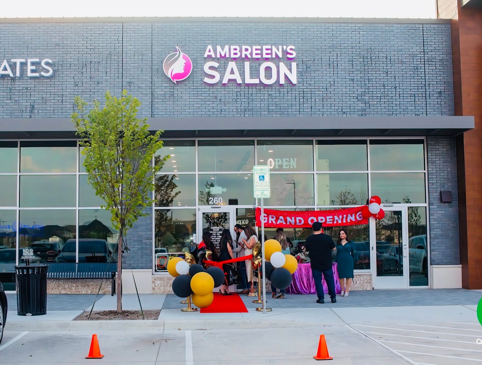 Ambreen's Salon