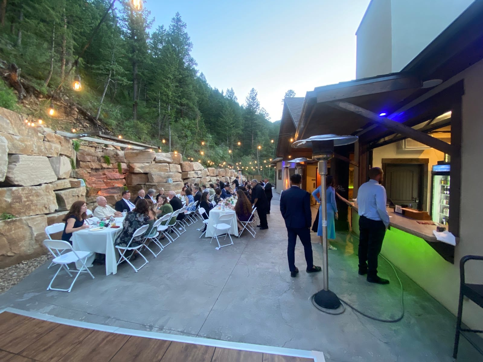 Rockslide Bar, photo 4
