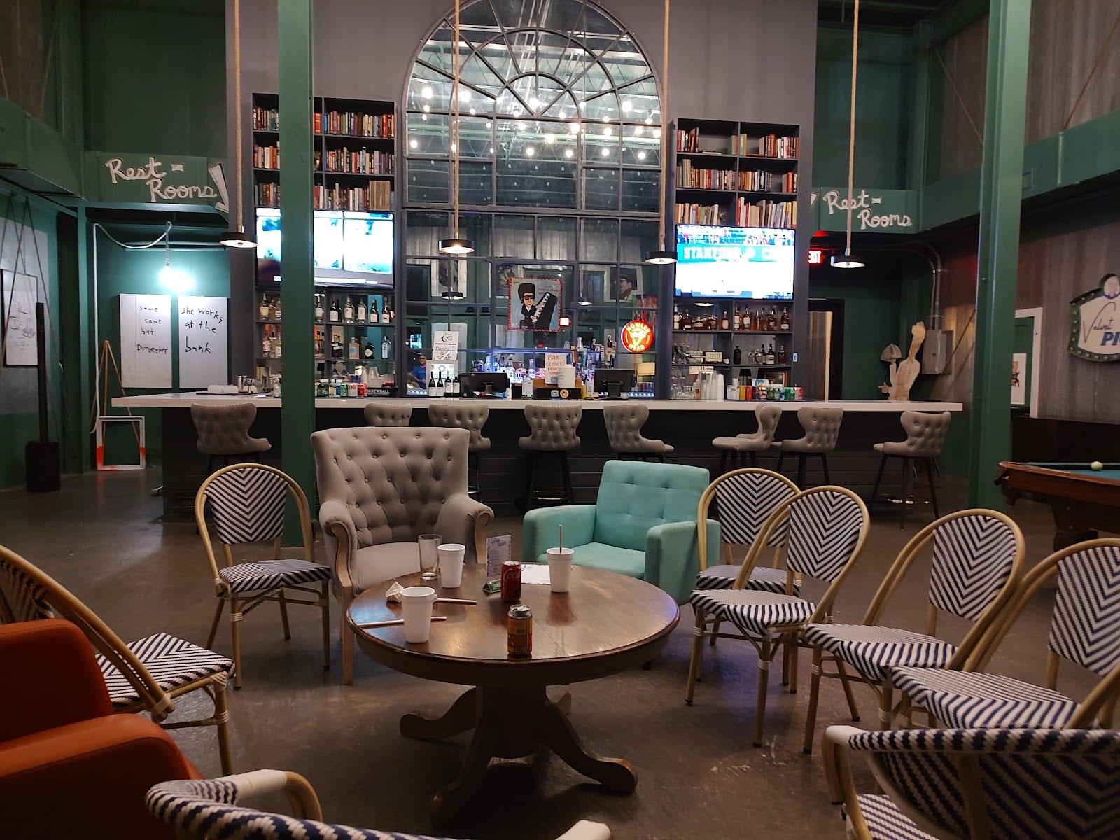 The Ice Box Bar, photo 2