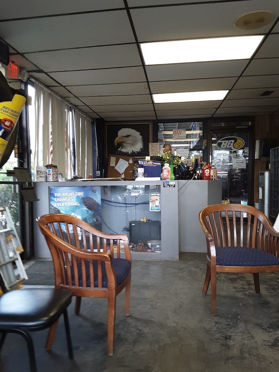 Hewett Tire & Auto Center