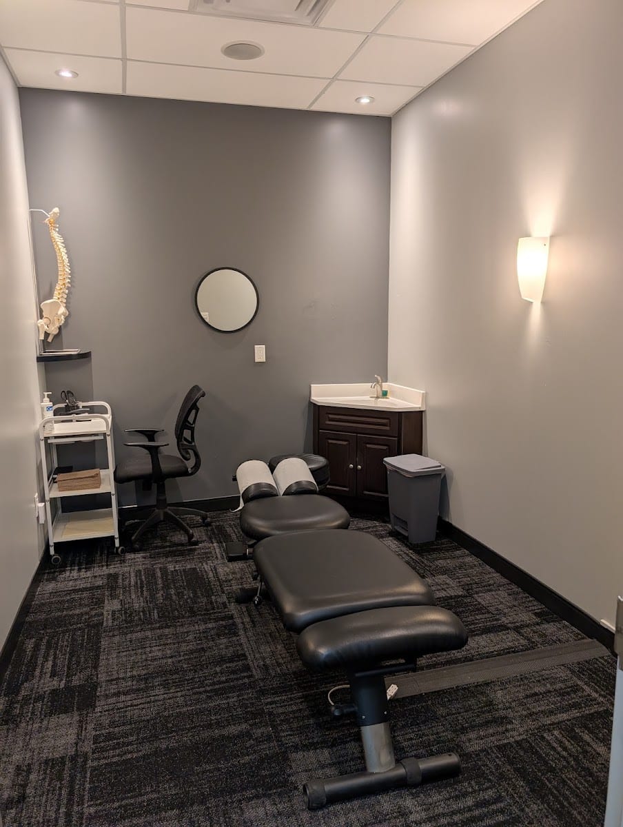 Massage Addict Toronto Keele and Lawrence, photo 2