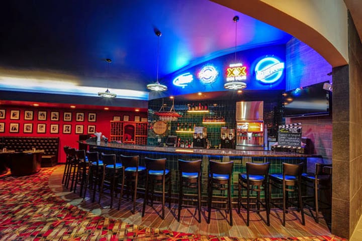 The Pizza Pub at Premiere Cinemas - South Plains Mall, photo 2