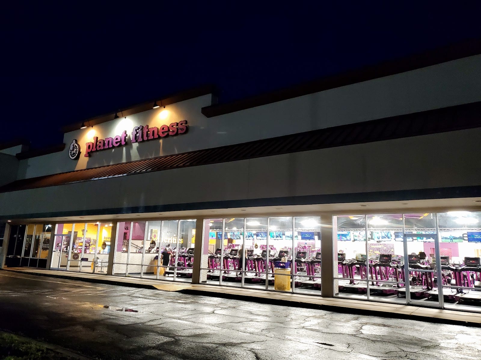Planet Fitness, photo 4